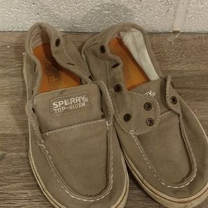 Boys Sperrys 2.5